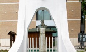 Monumento a Felice Bisleri